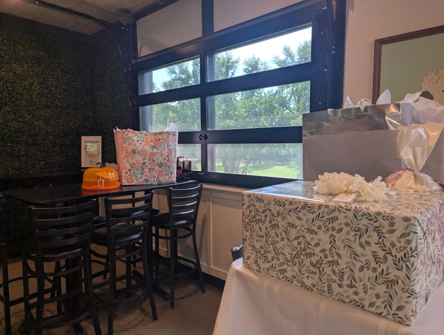 Guest photo